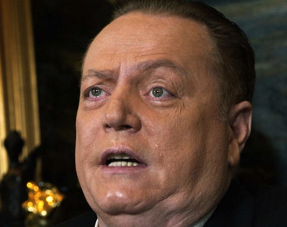 Larry Flynt offers 1 million dollars for Romney tax return info